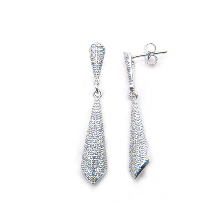 P. Pendientes largos con piedra Rodiados